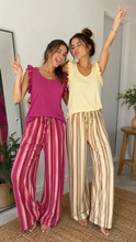 Cargar imagen en el visor de la galería, Pantalón Saron amarillo