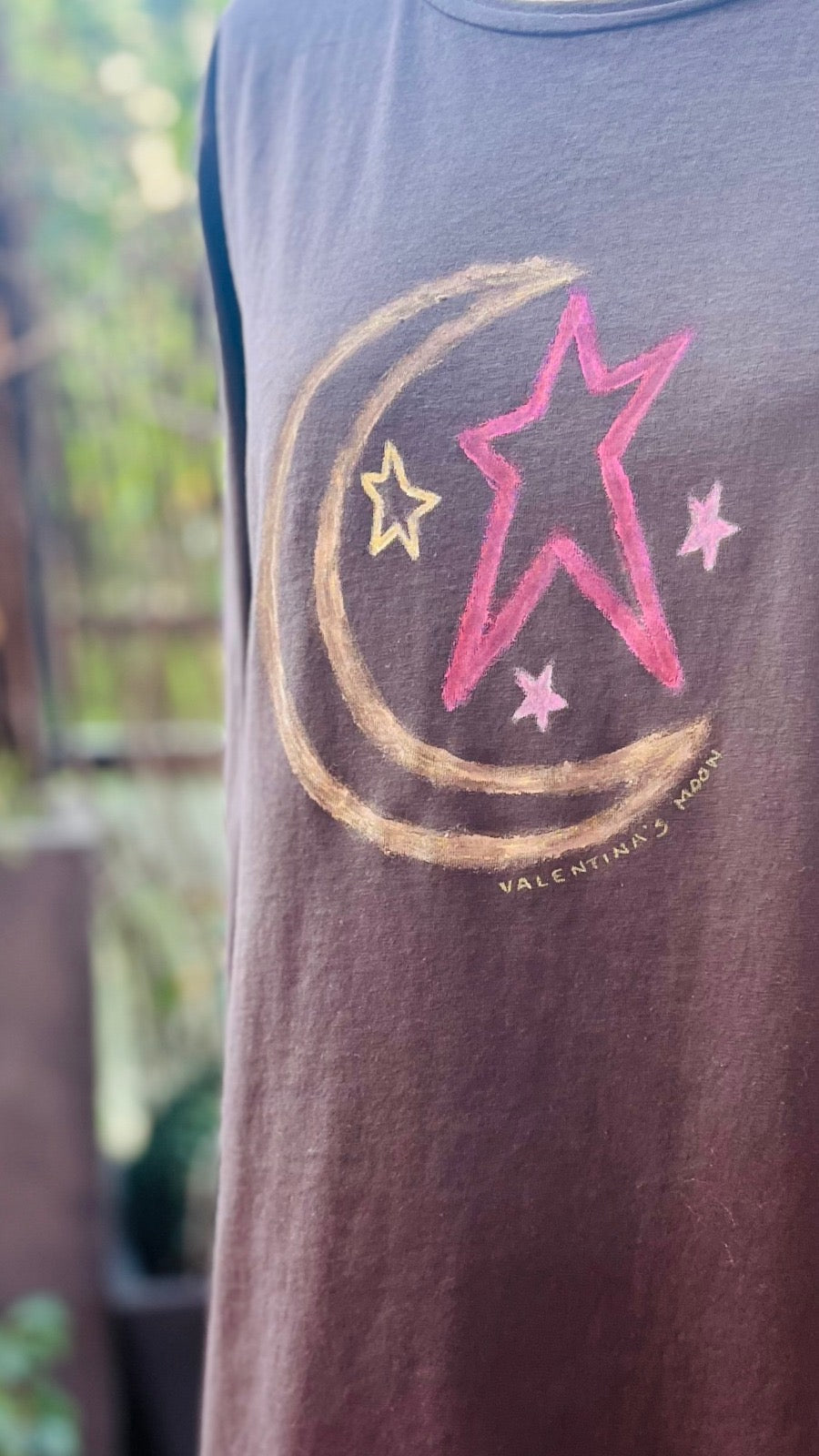 Camiseta Manga Larga Moon&star marrón pintada a mano