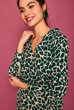 Cargar imagen en el visor de la galería, VESTIDO CORTO MIRLO VERDE