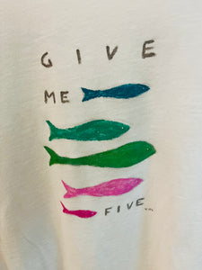 Camiseta Give me Five,MC  Valentina`s Moon (pintada a mano)